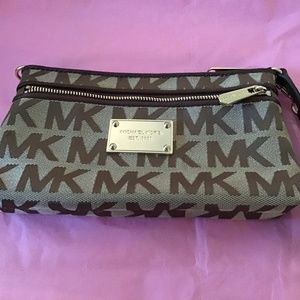 Michael Kors Jet Set Mk Logo Wristlet Clutch Wallet
